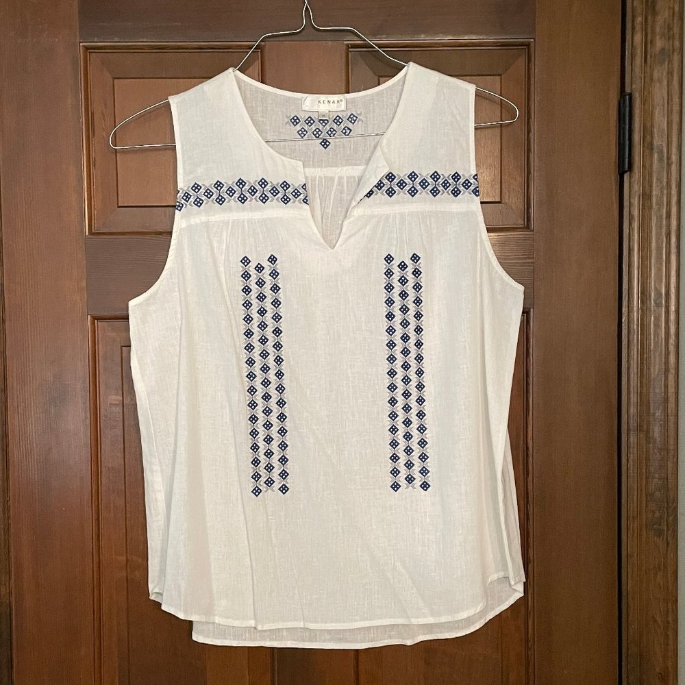 Size XL Kenar embroidered sleeveless blouse